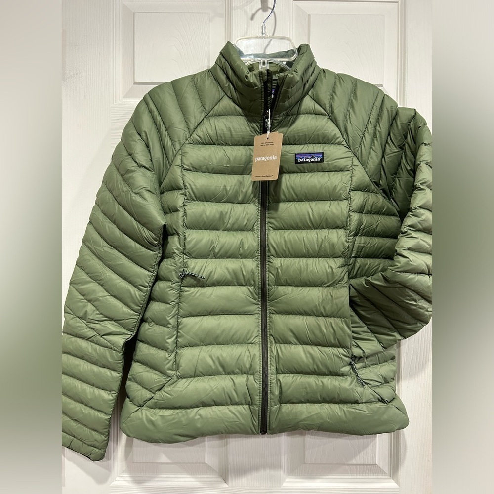 Patagonia Women’s XL Down Sweater Puffer Jacket Terrain Green NWT Puff